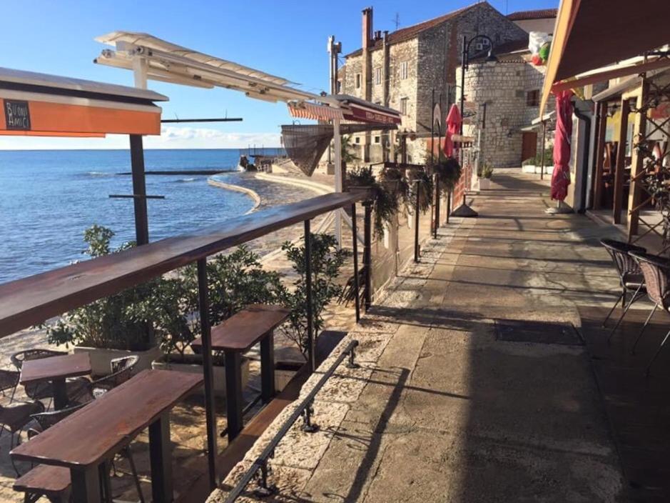 Seafront Apartment Jadri Umag Eksteriør bilde