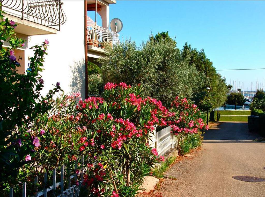 Seafront Apartment Jadri Umag Eksteriør bilde